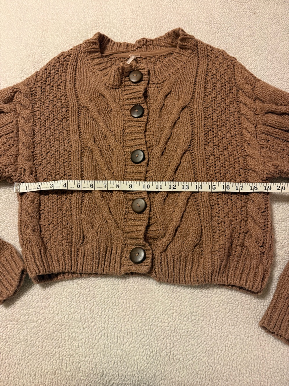 Free People Bonfire Cable Knit Cardigan Beaver Fur Brown Tan Chunky Sweater S - Picture 8 of 11